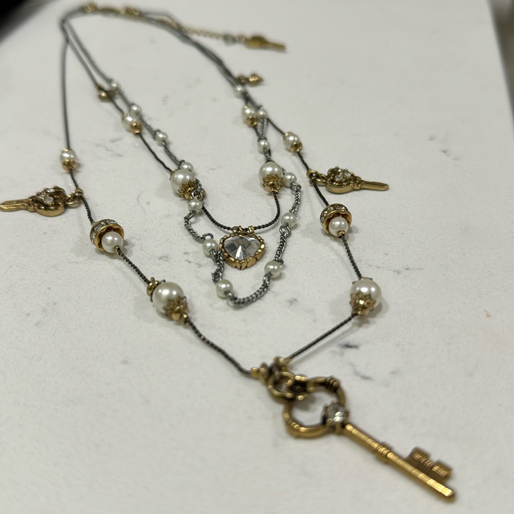 Betsy Johnson perfect quality layered necklace